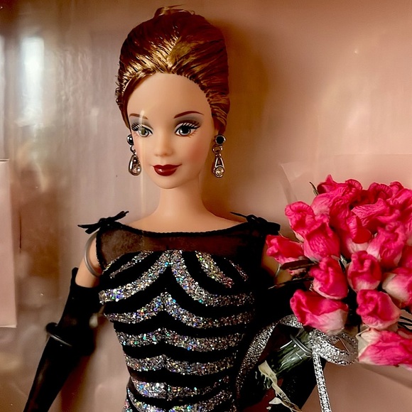 1999 40th Anniversary Barbie NIB Mint - Picture 10 of 13